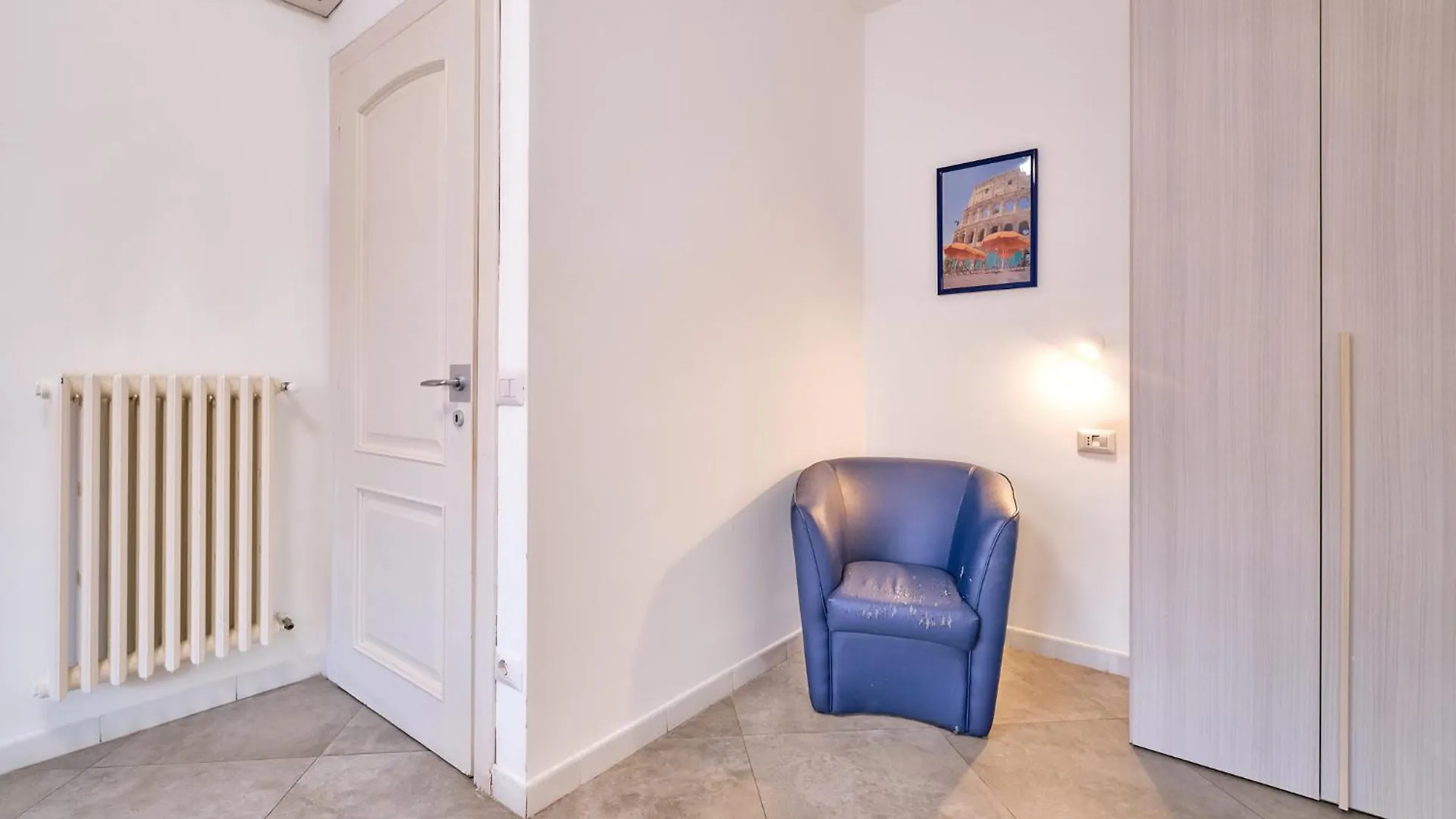 Apartament 4 Level Rzym 0*,
